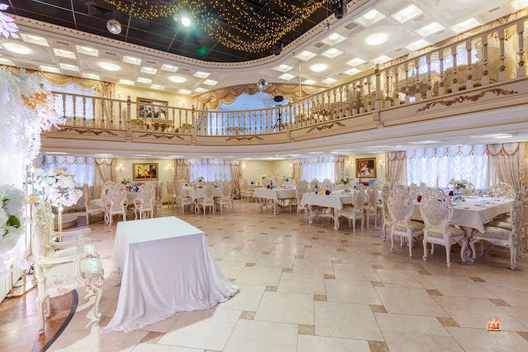 Основной зал ресторана  в «Сказка» фотография №6