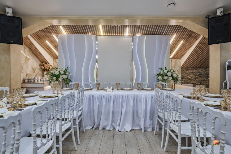 Банкетный зал на 2 этаже в «Лавр» фотография №13