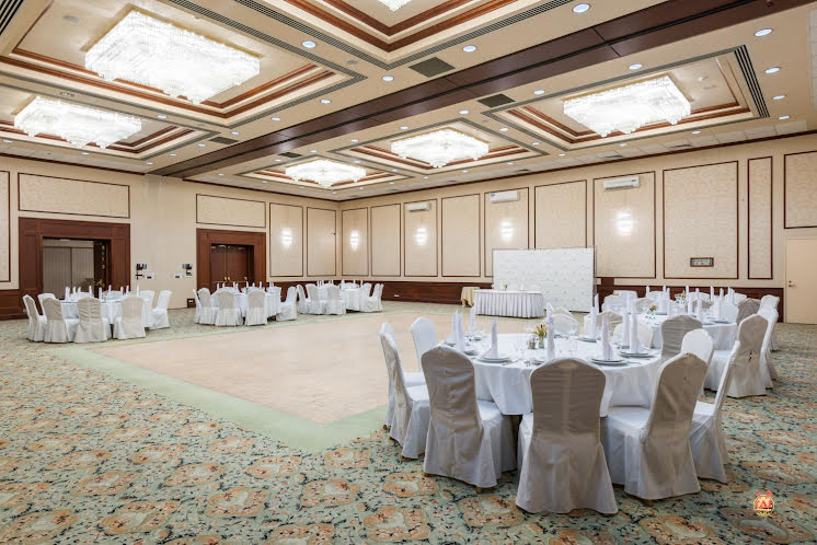 Банкетный зал «Петровский» в «Азимут Отель Аэростар» фотография №19