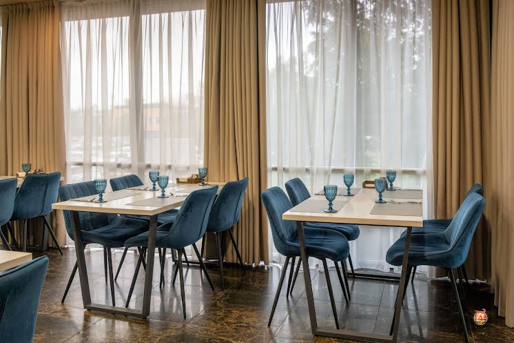 Зал на 25 человек в «Курица или Рыба» фотография №3