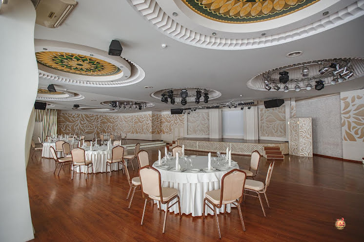 Большой банкетный зал в «Волга & Ванильное небо» фотография №18