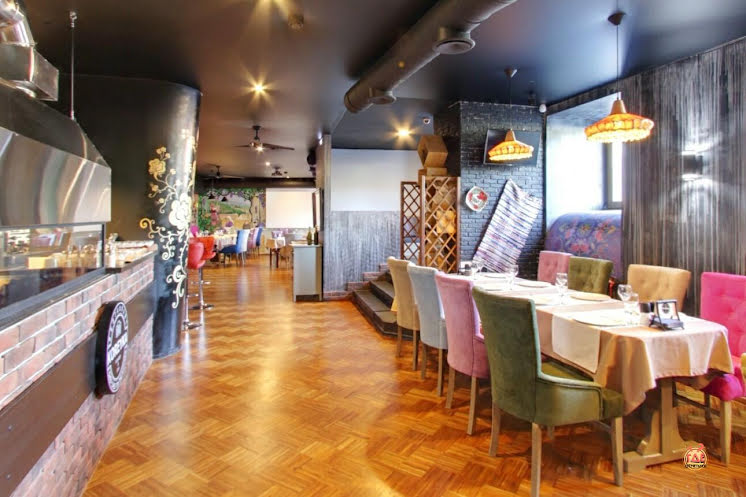 Основной зал в «Мангал-Гриль» фотография №7