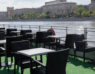  ресторан Ривер Лаундж-2