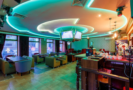 Большой зал в Малый зал