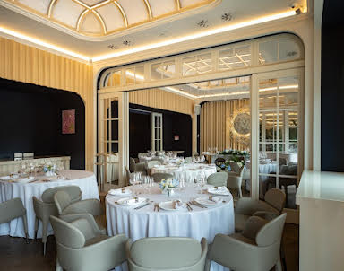  ресторан YURA