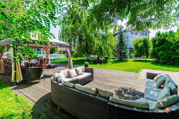 Летняя терраса в «Баньки» фотография №2