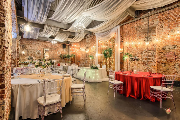 Основной зал в «Niagara LOFT» фотография №7