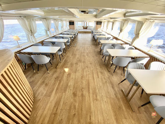 Палуба в «Теплоход "Чайка"» фотография №10