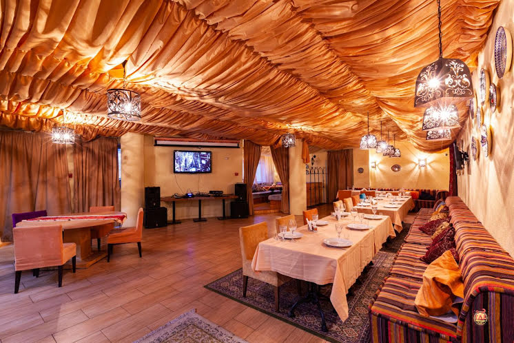 Малый зал в «Чайхана Сезам на Рябиновой» фотография №6