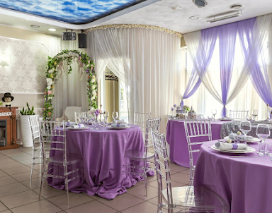  ресторан В двух шагах на Королева