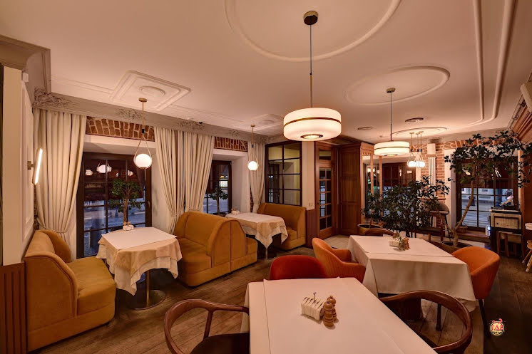 Основной зал  в «Липовый цвет» фотография №7