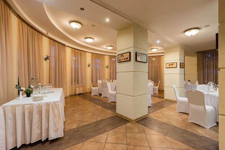 Зал "Каминный" в «Особняк в парке Сосновка» фотография №11