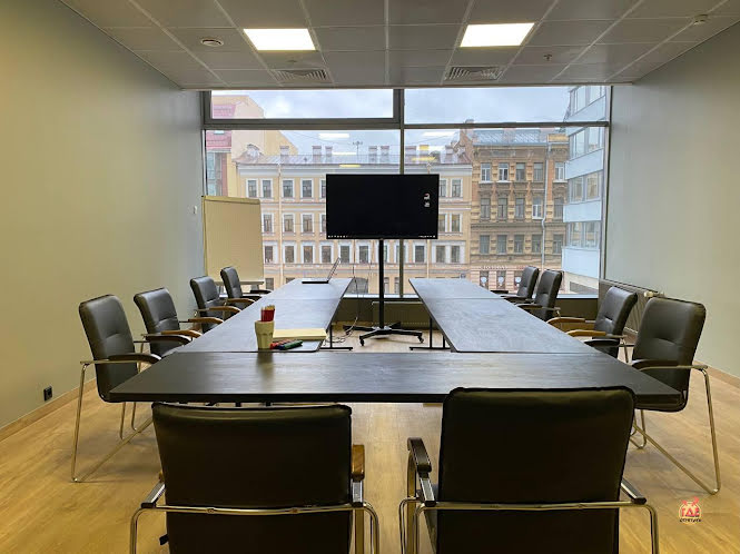 Зал "Брифинг"  в «AZIMUT Сити Отель» фотография №1