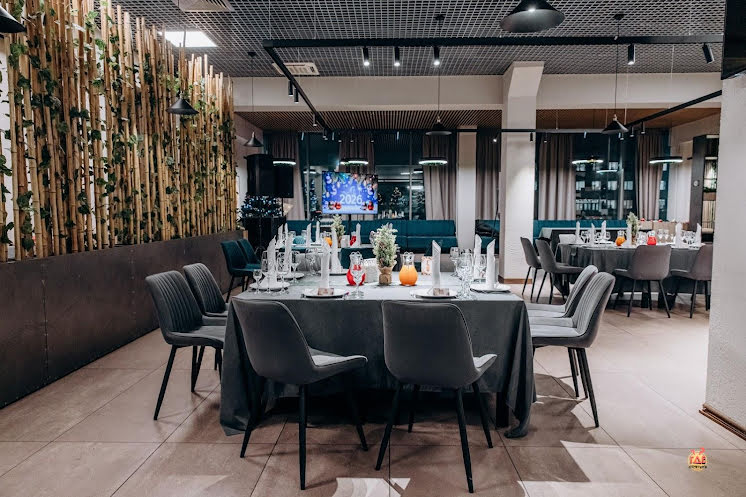 Основной зал в «Академия вкуса на Стародеревенской» фотография №12