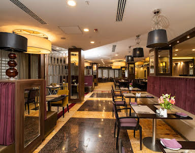  ресторан DoubleTree by Hilton Tyumen