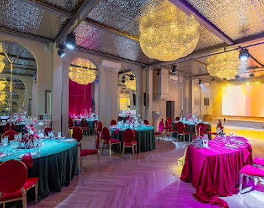  ресторан La Riva Hall