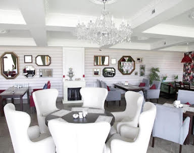 Выпускной в Купеческий дворик