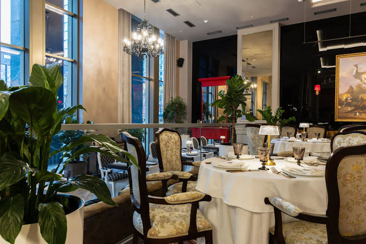 Основной зал в «Серый дом» фотография №3