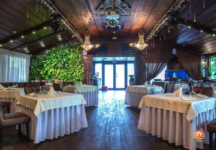 Зал ресторана  в «Астер» фотография №1