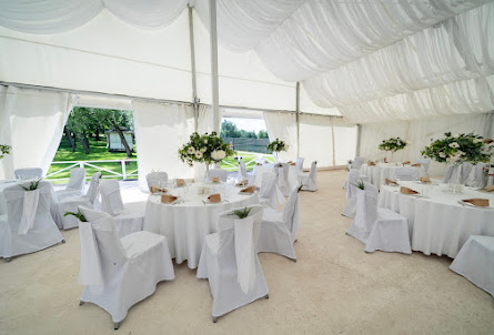 Шатер у пруда в Шатер Sky