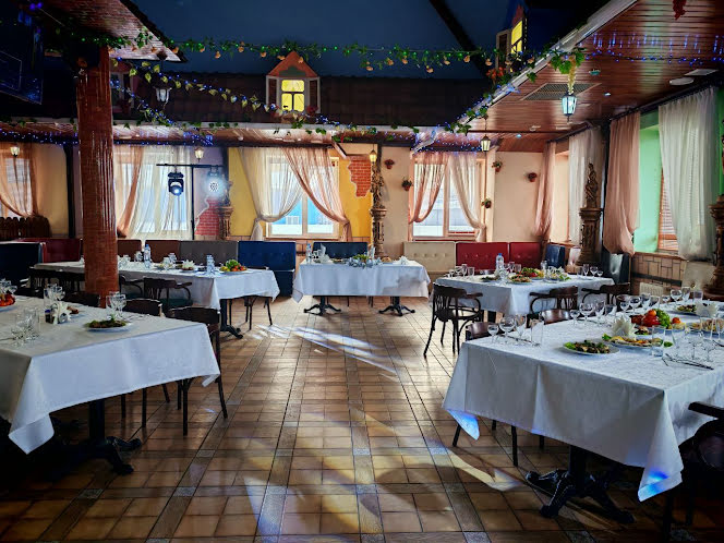 Основной зал  в «Шато Леон» фотография №8