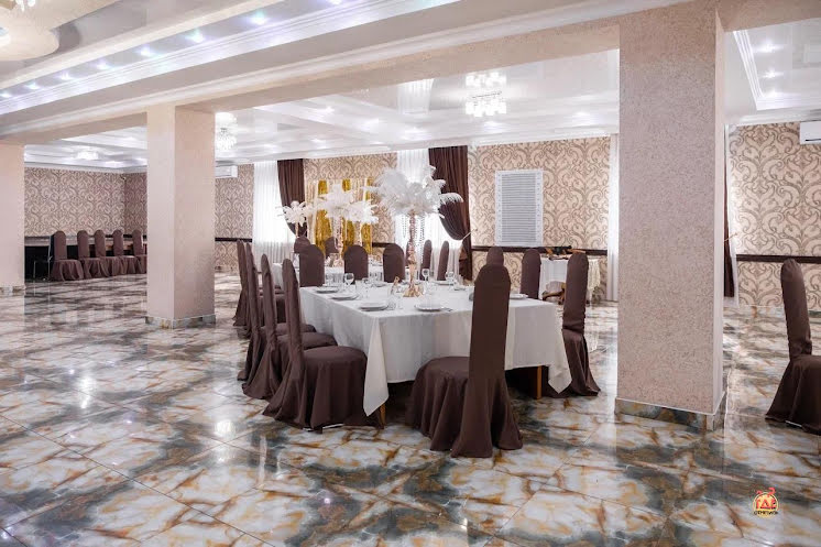 Зал на 300 человек  в «Вечерний Баку» фотография №6