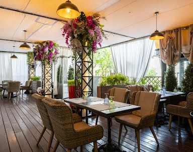  ресторан Гусятникоff