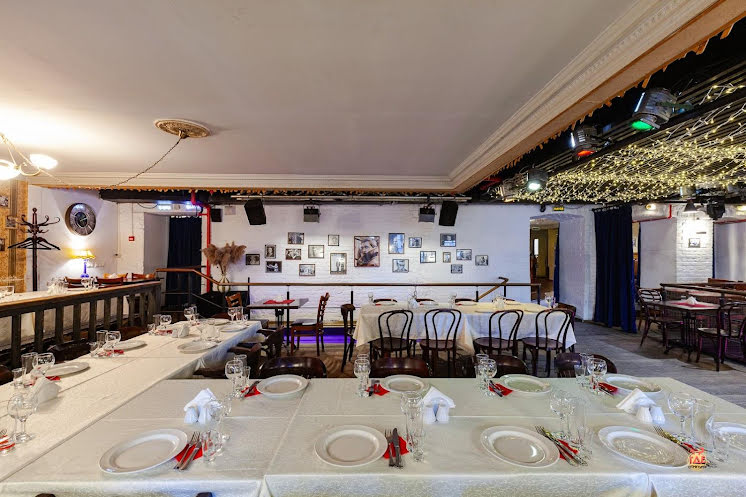 Основной зал в «Высоцкий» фотография №6