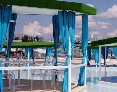  ресторан Jani Crystal