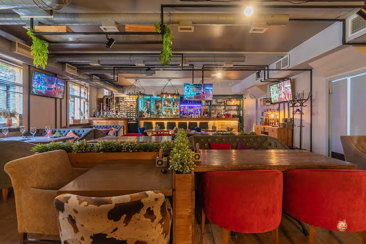 Основной зал в «Feromon 5 Uglov» фотография №6