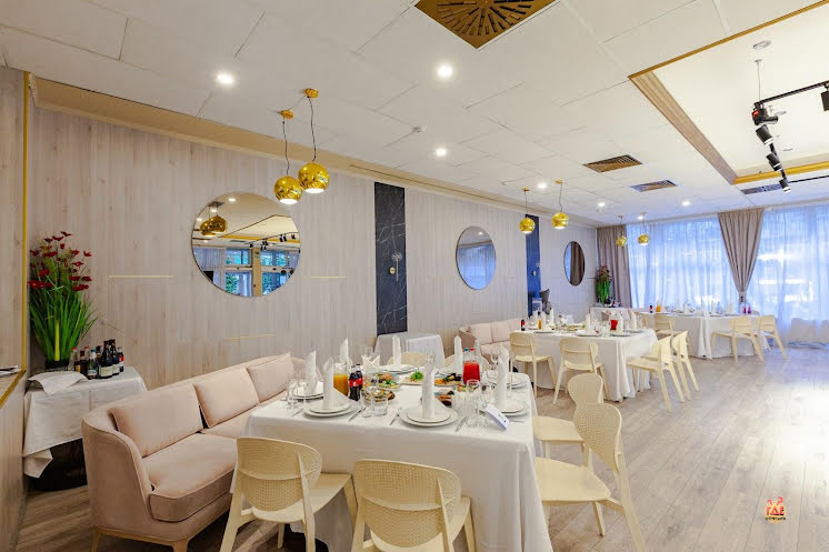 Зал ресторана в «Истра Гарден» фотография №3