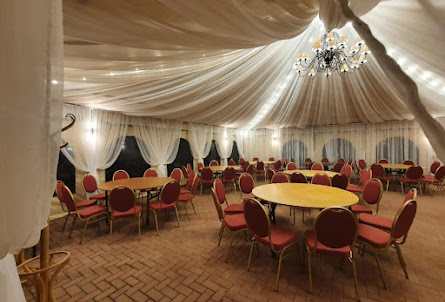Большой шатер в Каминный зал