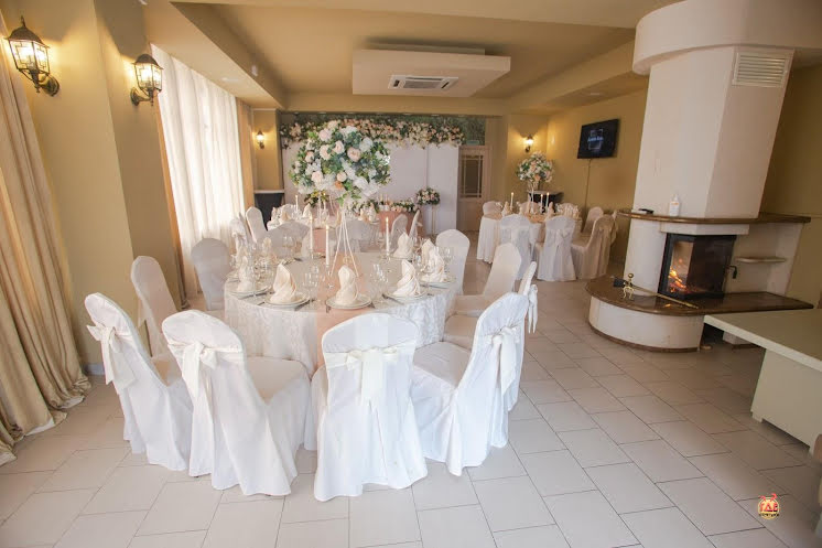 Каминный зал в «Дизайн Холл» фотография №2