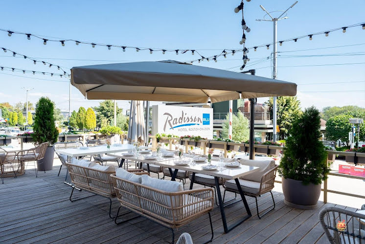 Летняя терраса в «Radisson Blu» фотография №5