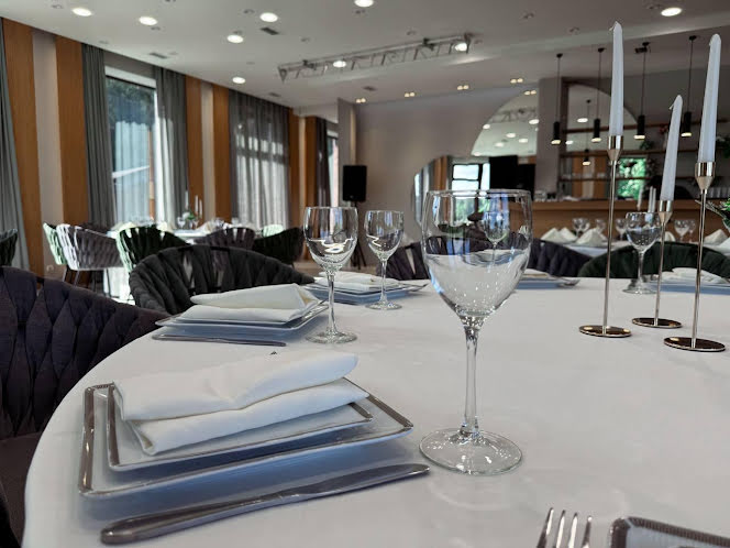 Основной зал в «Спасский берег» фотография №6