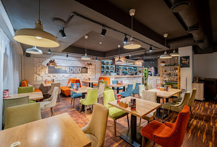 Зал на 1 этаже в Зал на 2 этаже