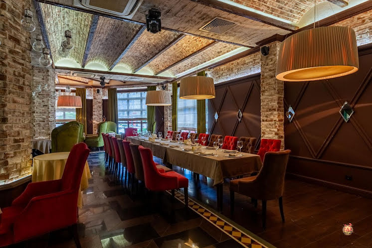 Основной зал в «Familia» фотография №9