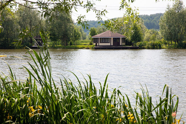 Беседка  рыбака в «Рыболовная усадьба - Парк-отель Остров» фотография №3