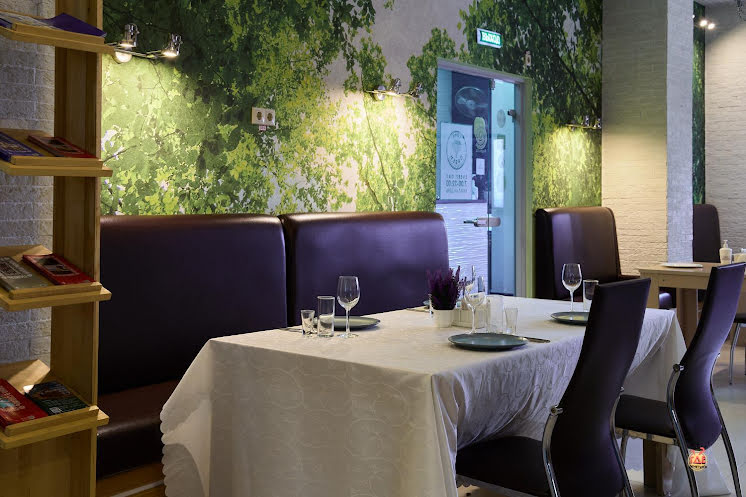 Основной зал в «Green» фотография №2