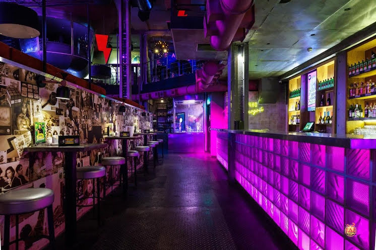 Основной зал в «Руки ВВерх!» фотография №18