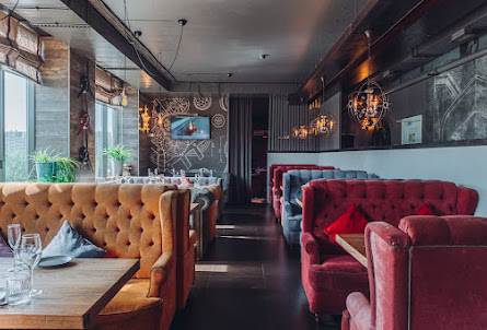 Основной зал в Зал "Покер"