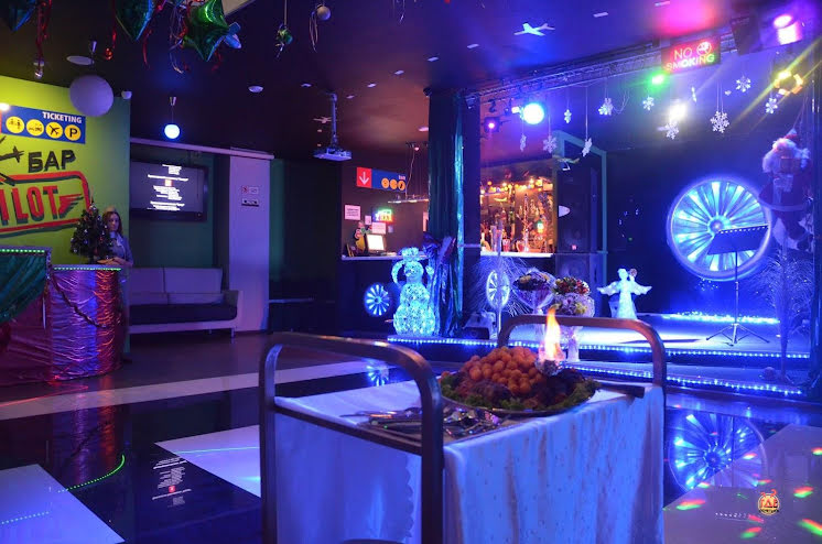 Нижний зал в «Pilot» фотография №19