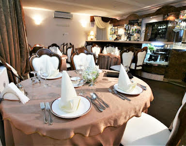  ресторан Аристократ-Кафе