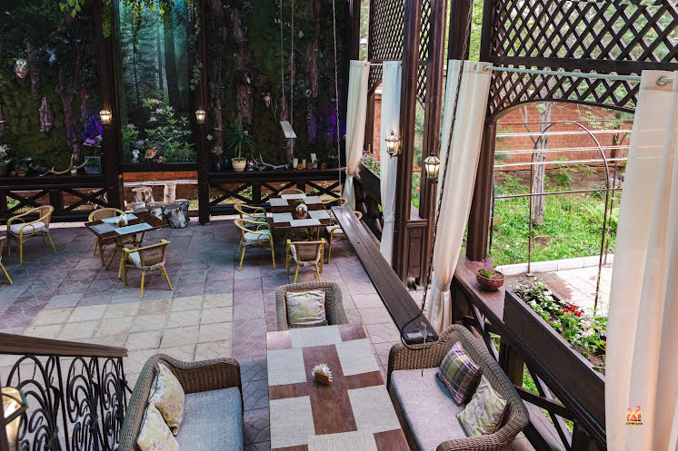 Летняя веранда №2 в «Охотников» фотография №2