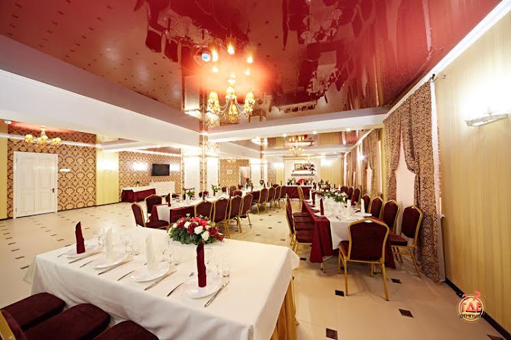 Рубиновый зал в «Времена года» фотография №14