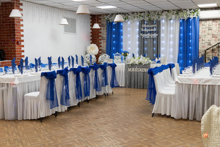 Зал на 55 человек в «Кафе-Кафе на Ленина» фотография №13