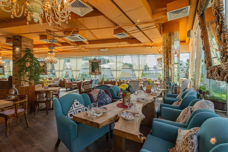 Основной зал в «Гуси-Лебеди» фотография №13