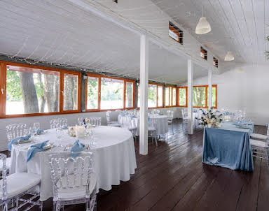  ресторан Гуси-Лебеди