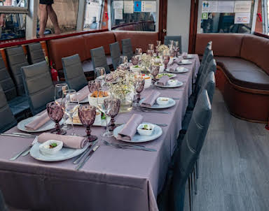 День рождения в Теплоход "Ария"