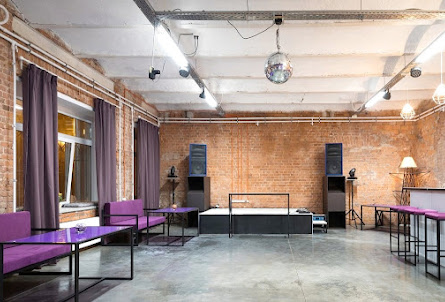 Большой зал в Малый зал